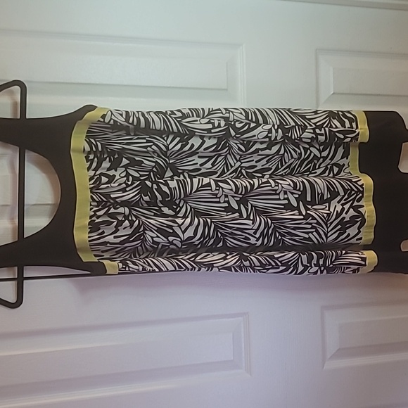 Midi dress - Picture 2 of 6